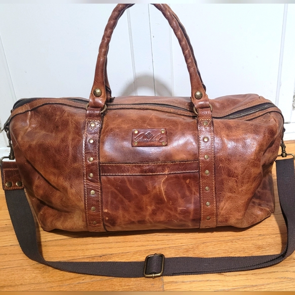 PATRICIA NASH MILANO DISTRESSED LEATHER WEEKENDER DUFFLE BAG COGNAC STUDDED